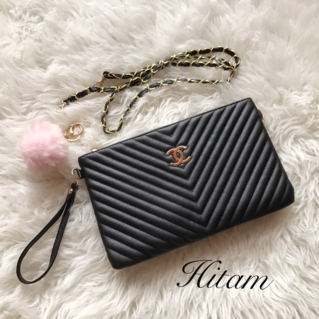 Clutch  Cevron Chevron Import free pompom