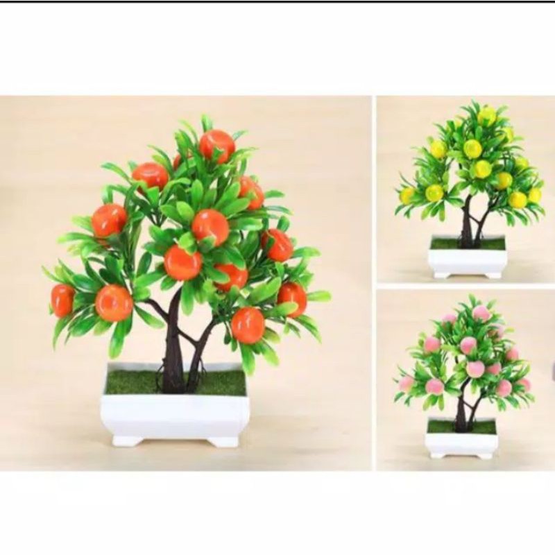 Buah - buahan hiasan plastik