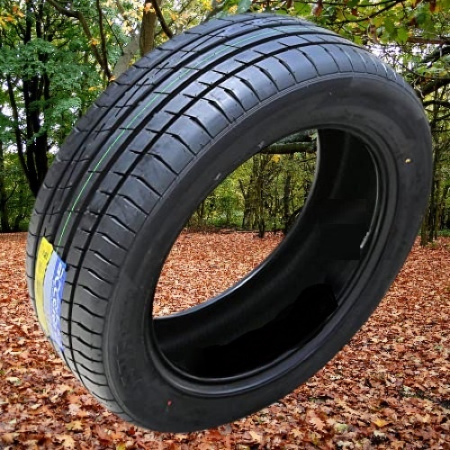 Ban mobil Standar Fortuner Pajero ring 17 ukuran 265/65 r17 Accelera Iota