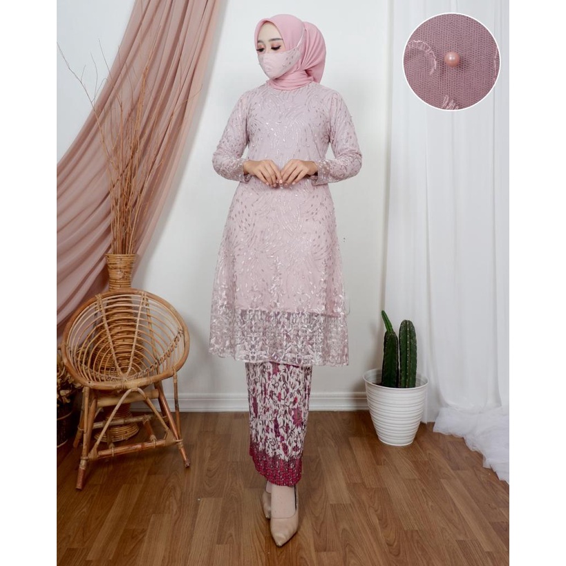 Kadai.baju / Kebaya tunik brukat / Kebaya favorite / Kebaya wisuda / Kebaya seragaman