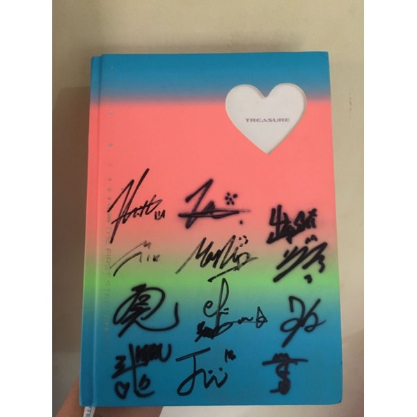 Album Treasure The First Step: Chapter Two (Bertanda Tangan Member) (Signed)