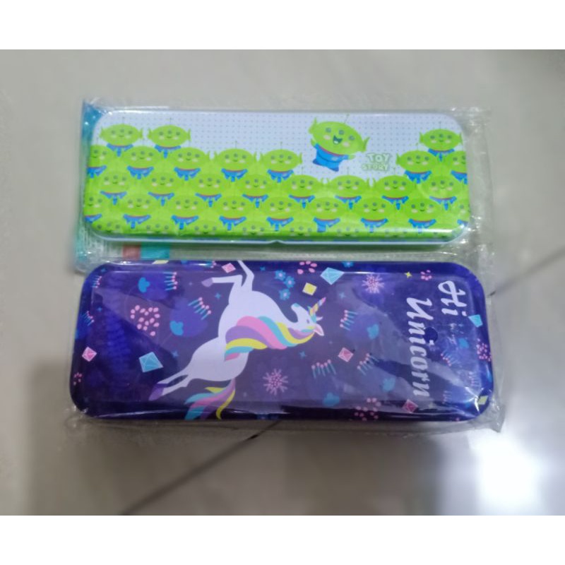 

Tempat Pensil