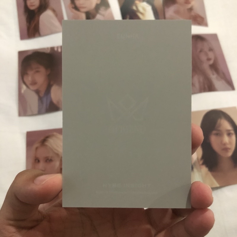 Sharing GFRIEND Hybe Insight Photocard Member