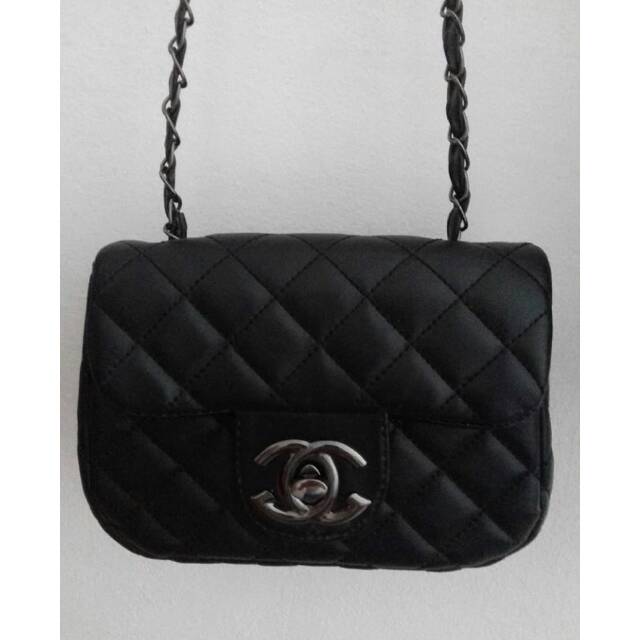 (Preloved) tas selempang wanita / sling bag hitam murah / tas batam