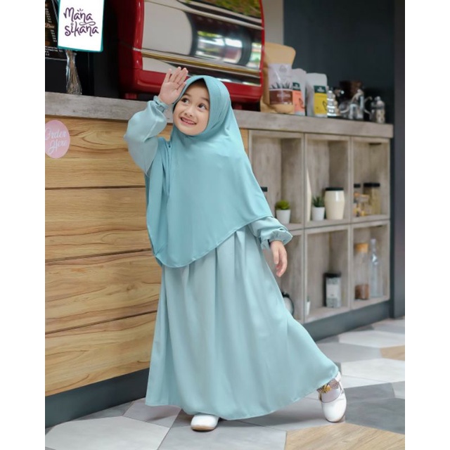 Aqila dress
