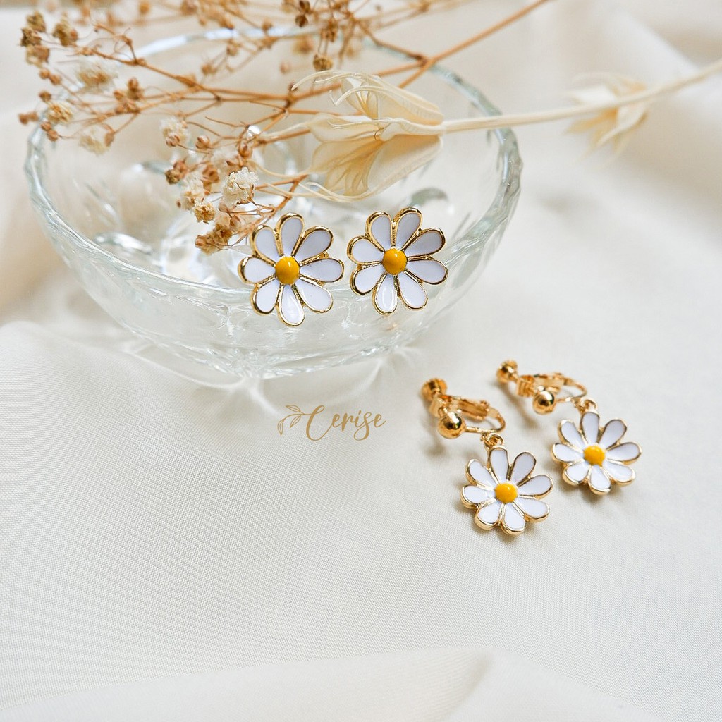 Aster earrings | Anting jepit korea bunga daisy cantik aksesoris wanita korean style trendy stylish