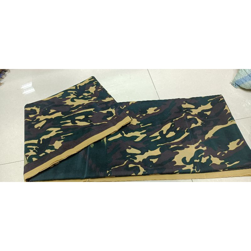 Sarung loreng Banser