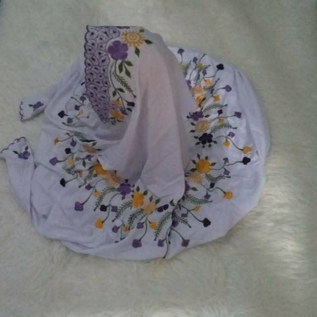 Grosir mukena terusan lajuran katun putih polino dan semi sutra bordir mewah terbaru