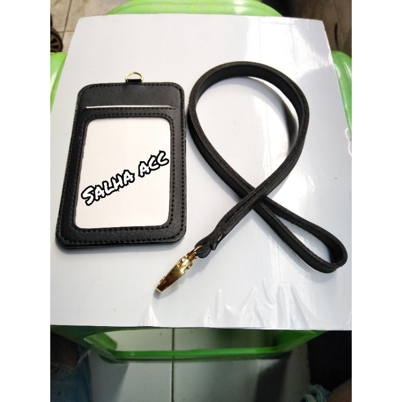 

Name tag id card holder hitam doff kalung 4 slot card