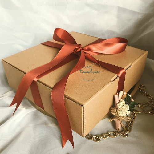 

Limited Hampers Stationery Journal Kit Wisuda Ulang Tahun Gift Box Set B Terbatas