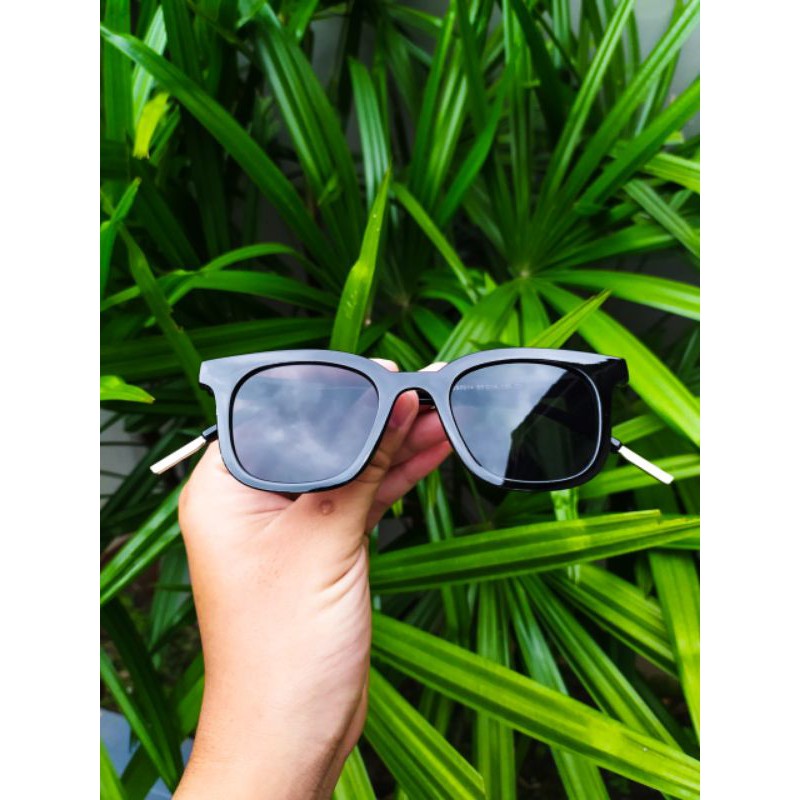 kacamata hitam pria/kacamata hitam wanita/kacamata hitam korea/kacamata murah/kacamata fashion