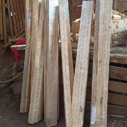 kayu reng / lis kayu jati belanda 100-120x2x2 sudah di amplas