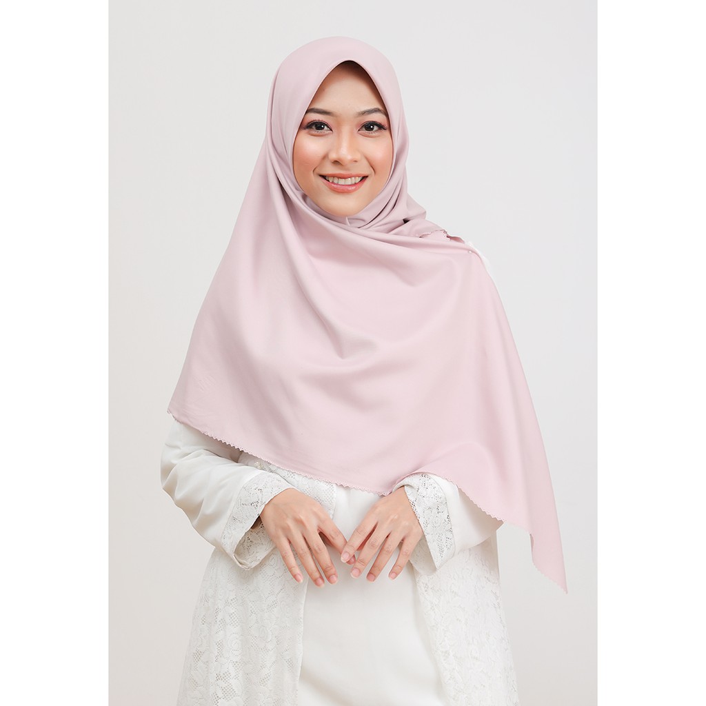 Umama Scarf - Kerudung Polos Segi Empat Voal Miracle Plain Syar'i Lc (3)-Ash Blush