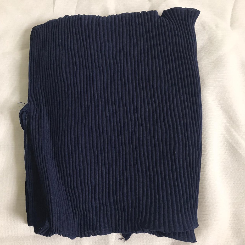 Jilbab Instan Maryam Plisket Tali Ceruti Ori Cantika-NAVY