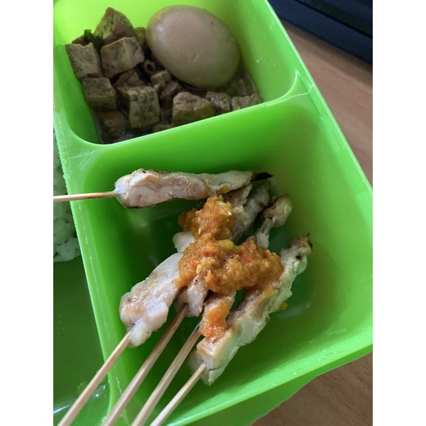 

Katering Harian / Kantor / Murah / Makan Siang Sore / Makanan Rumahan