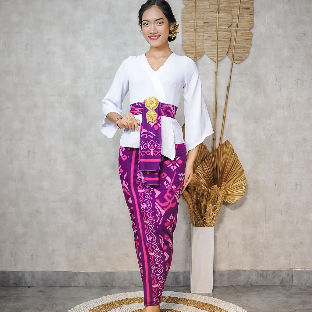 (kode 3) ONE SET KEBAYA JADI AIR FLOW KIMONO LONCENG+KAMEN MOSCREPE+SELENDANG-Putih