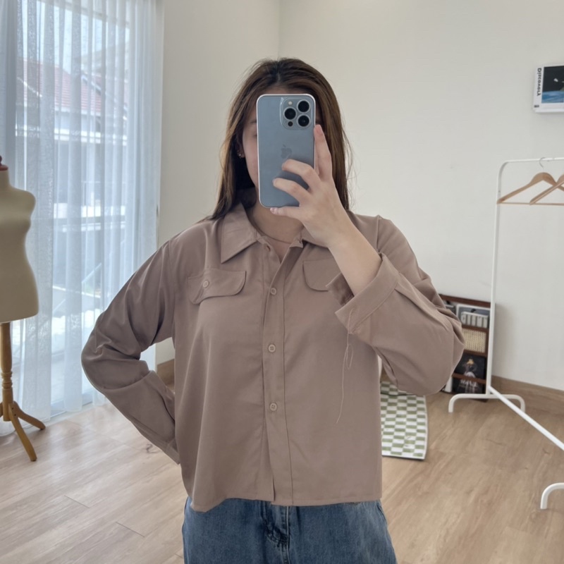 Alita Pocket Shirt / Kemeja Kantoran Wanita