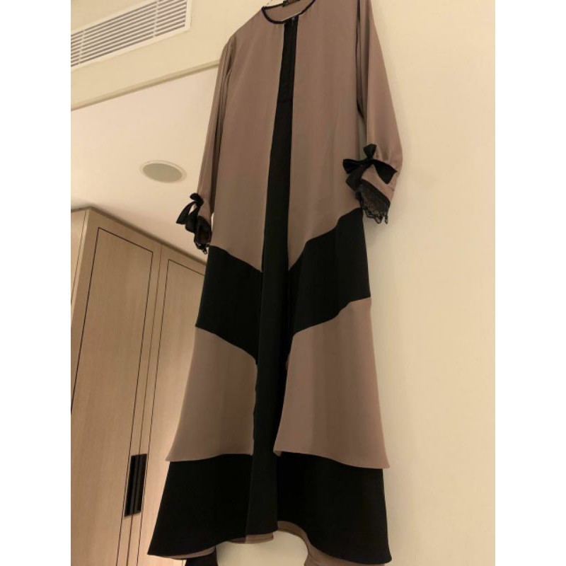 gamis & Bergo Seroja by Alfi Huraiyah