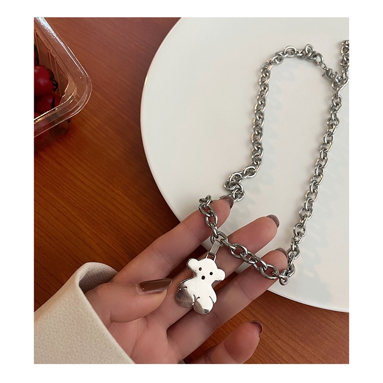 Kalung Rantai Dengan Liontin Beruang Warna Silver Untuk Wanita