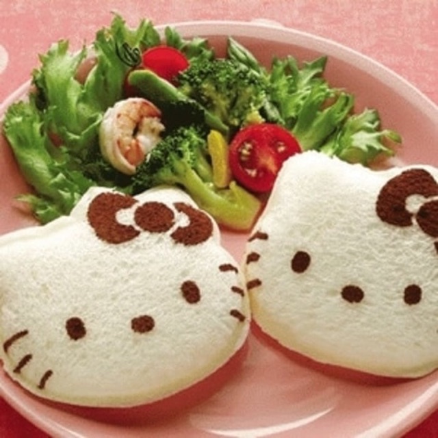 Cetakan roti tawar nasi bento bread mold helokitty bear car