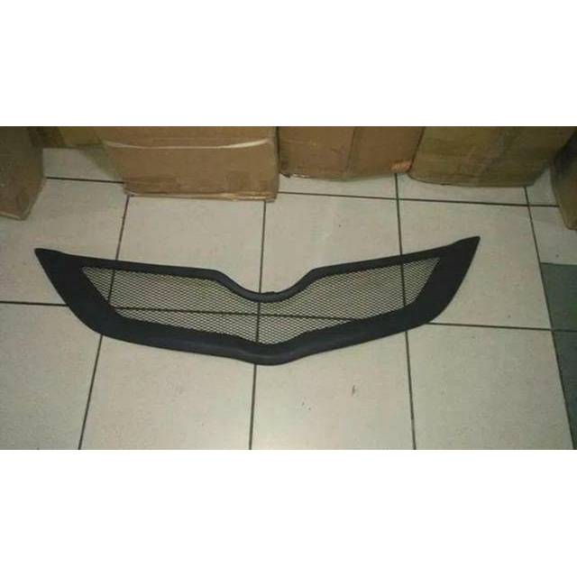 Grill vios 2007 - 2011 model sporty