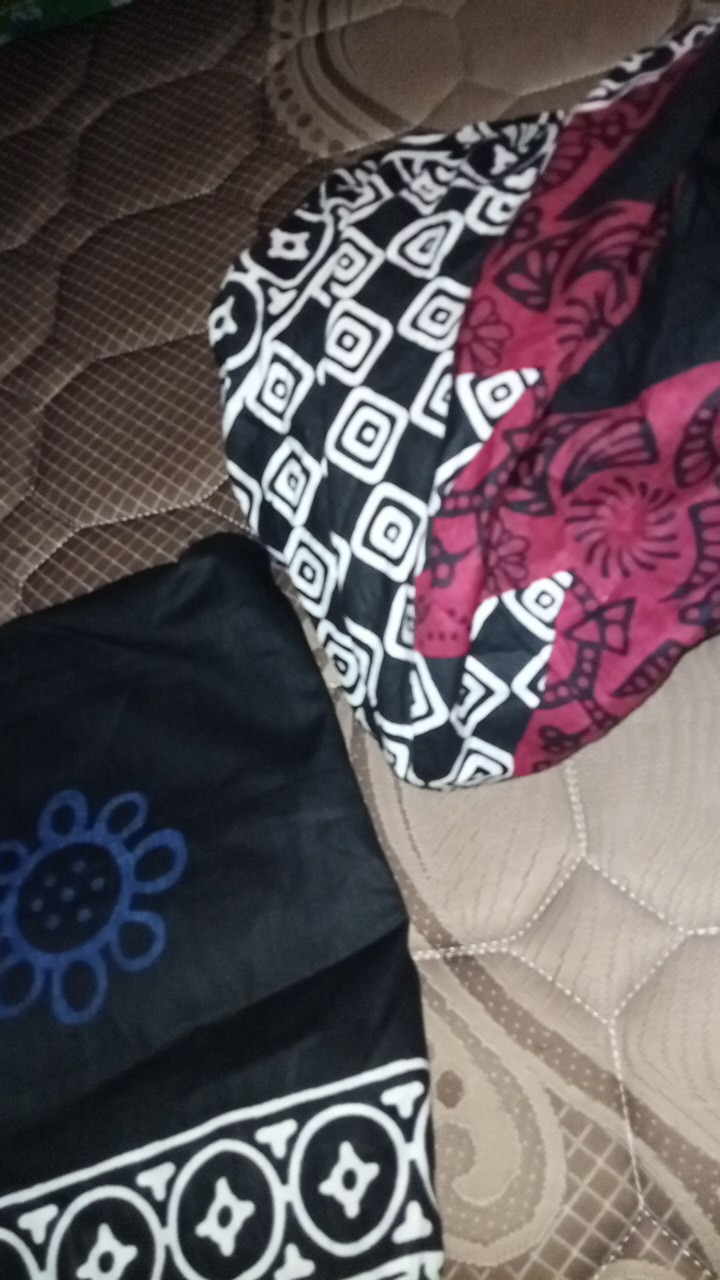 Sarung Anak Batik Halus Motif Kepyuran - Warna Merah- Bukan Sarung Gus Azmi Bahan Katun(kaku)