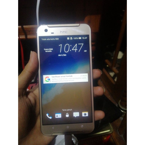HTC X9 minus
