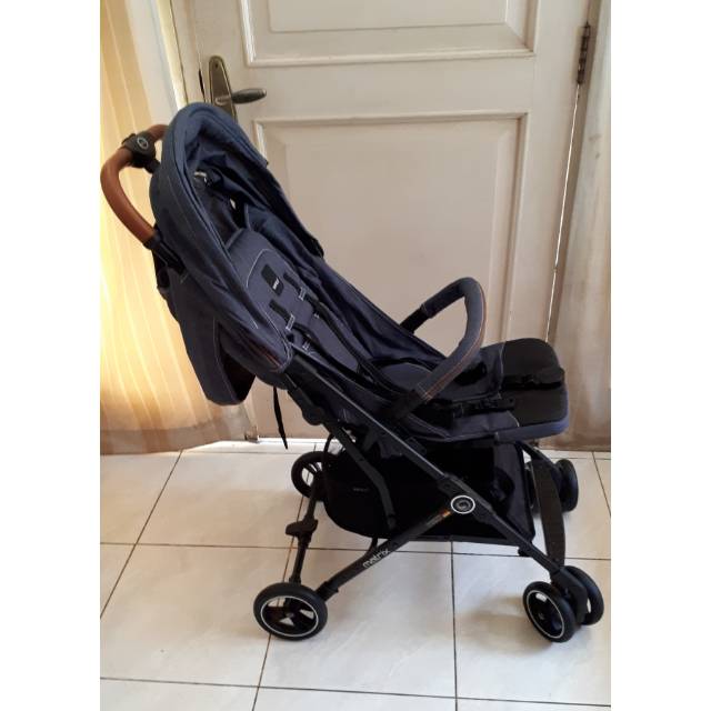 Preloved stroler baby elle matrix blue