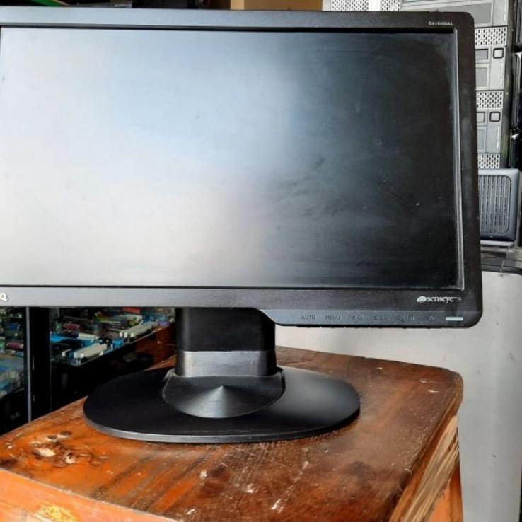 Produk Oke layar monitor 16 inch normal