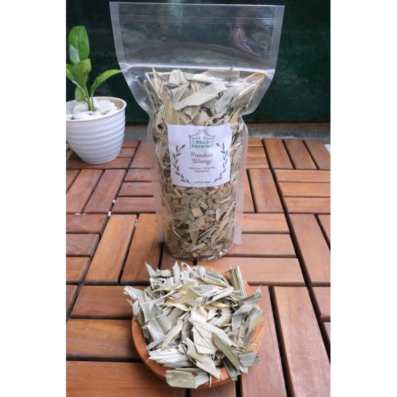 

Daun Pandan Wangi - 100gr