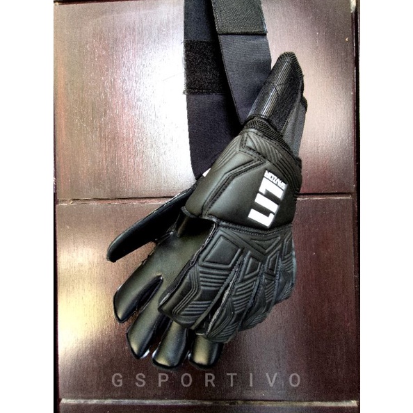 Sarung tangan kiper Savior SE