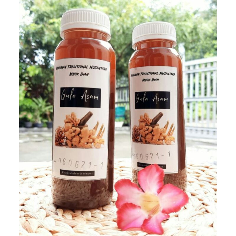 

Jamu Tradisional Nusantara MBOK DIAH ASLI SOLO ukuran 500 ml Enak mantul
