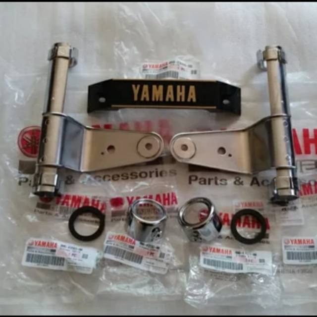 KUPING LAMPU RXS DAN KUMIS KUPING LAMPU RX KING SET ORI YAMAHA YGP
