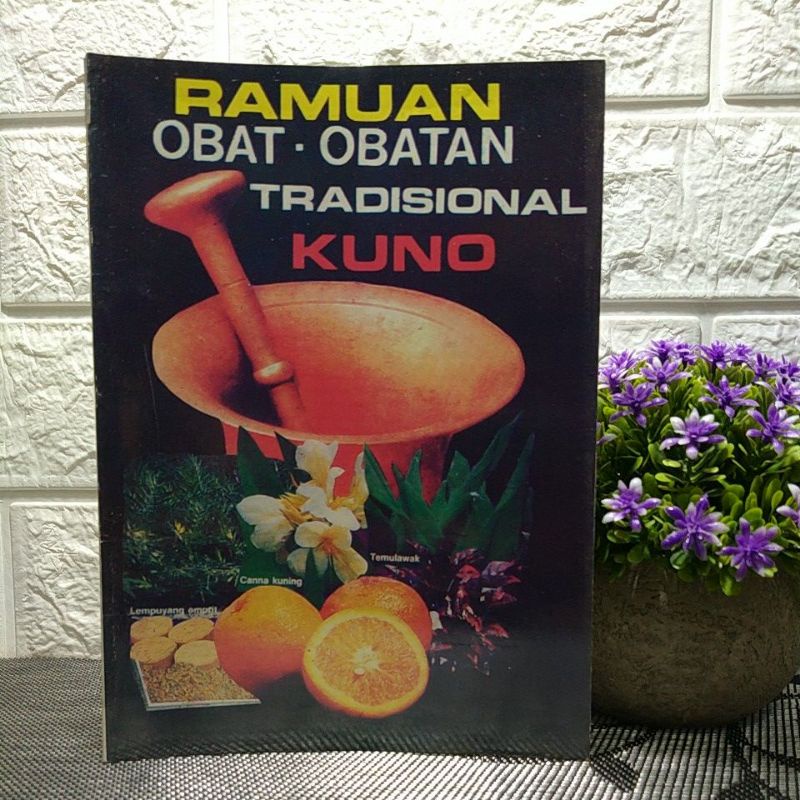 buku ramuan obat-obatan tradisional kuno
