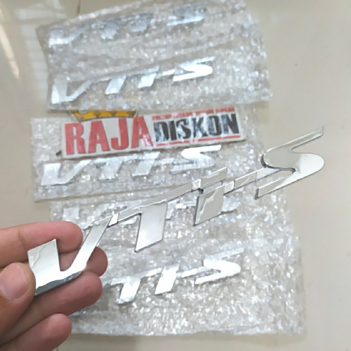 Emblem Logo Honda VTIS Civic Tulisan Belakang Bagasi Mobil