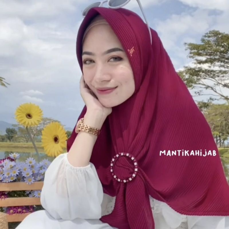 KHIMAR PET HAFSA HIJAB PLISKET HIJAB INSTAN BROSS HIJAB KERUDUNG PLISKET JILBAB PLISKET SEGIEMPAT