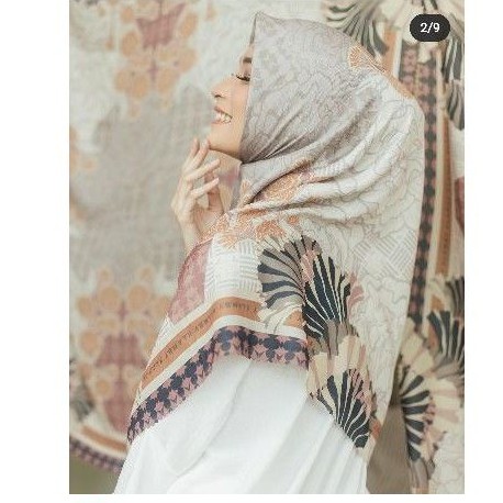 bali scarf wearing klamby