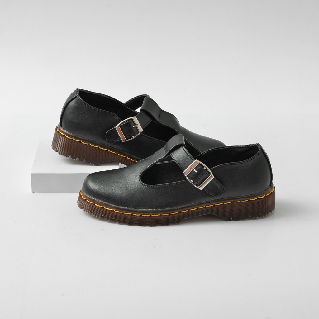 Xcloud x LikeProject Sepatu SlipOn Casual Wanita KYRA Black