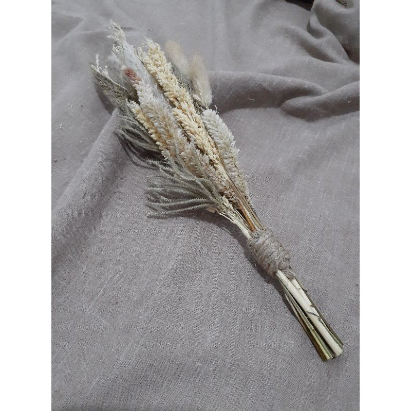 Eana - Dried Flower Bouquet