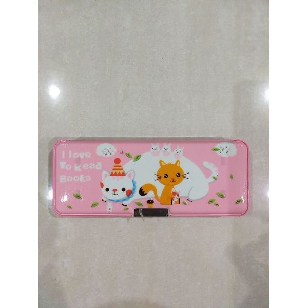 

tempat pinsil
