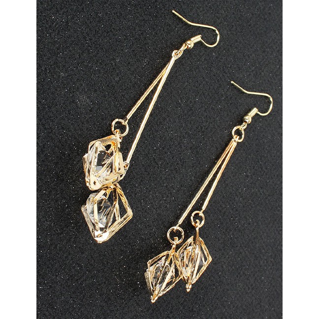 LRC Anting Gantung Fashion Golden Alloy Diamond Long Geometric Earrings K44455
