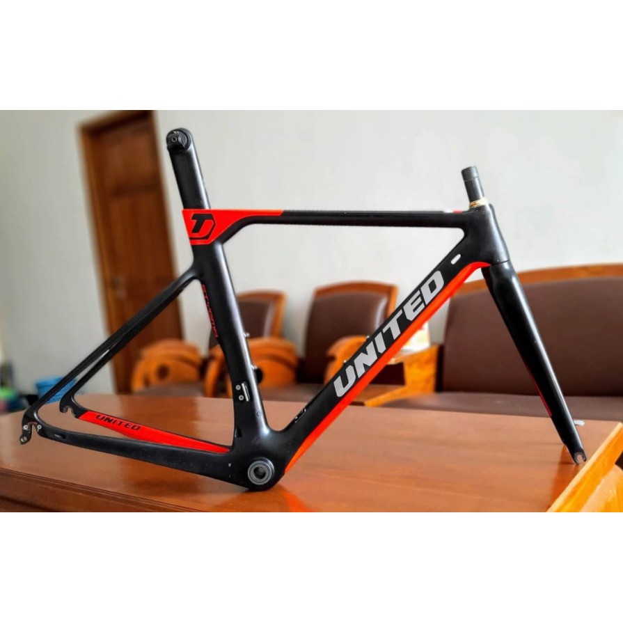 FRAME SEPEDA  BALAP ROAD BIKE UNITED STYGMA CARBON 700C 