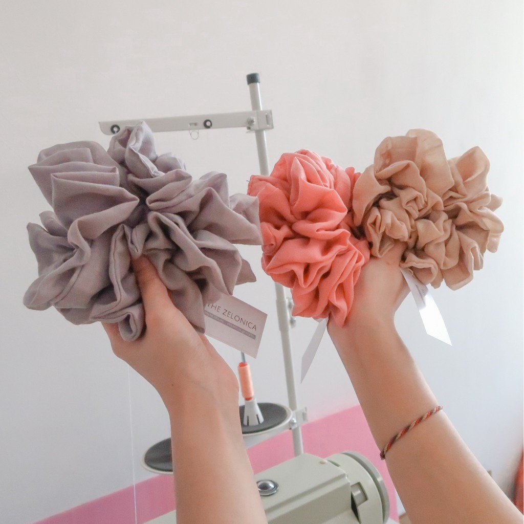 THEZELONICA SCRUNCHIE VOAL