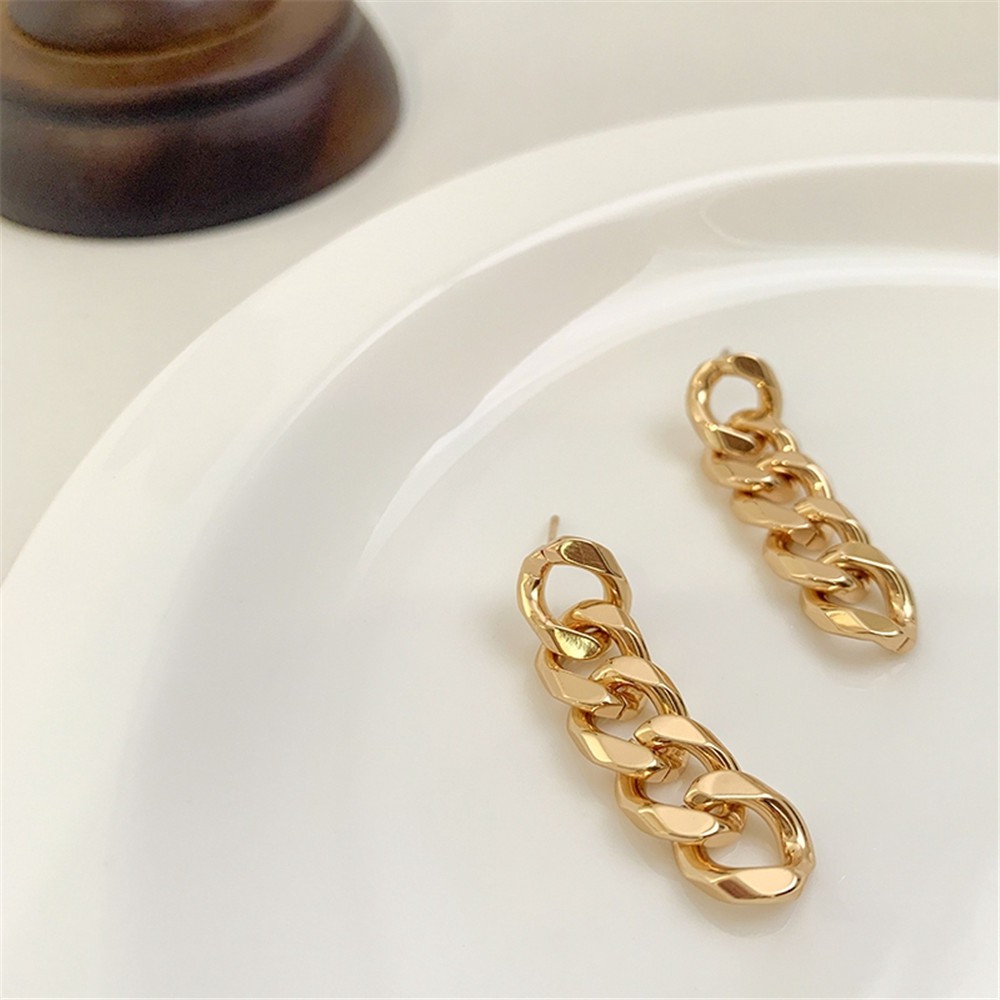 【COD Tangding】Anting Rantai Rumbai Panjang Warna Emas