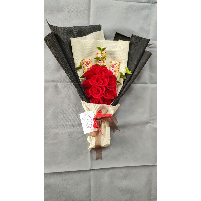 Buket bunga dan coklat