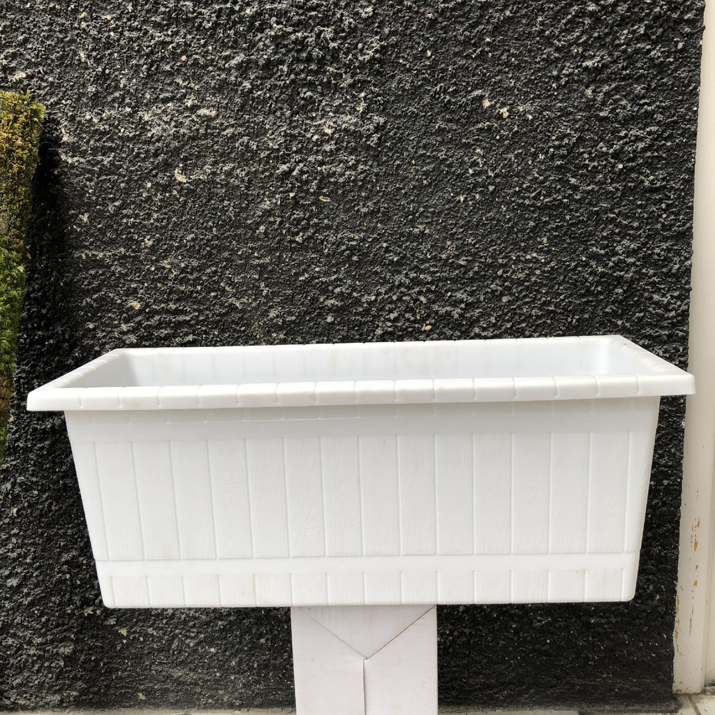 Pot Plastik Panjang 60 cm - Tinggi 22 cm Motif Gentong Kayu - PUTIH