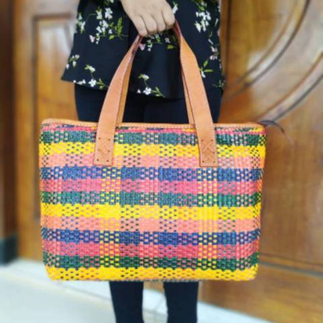 lins shop tas kulit - bottega new anyam tikar