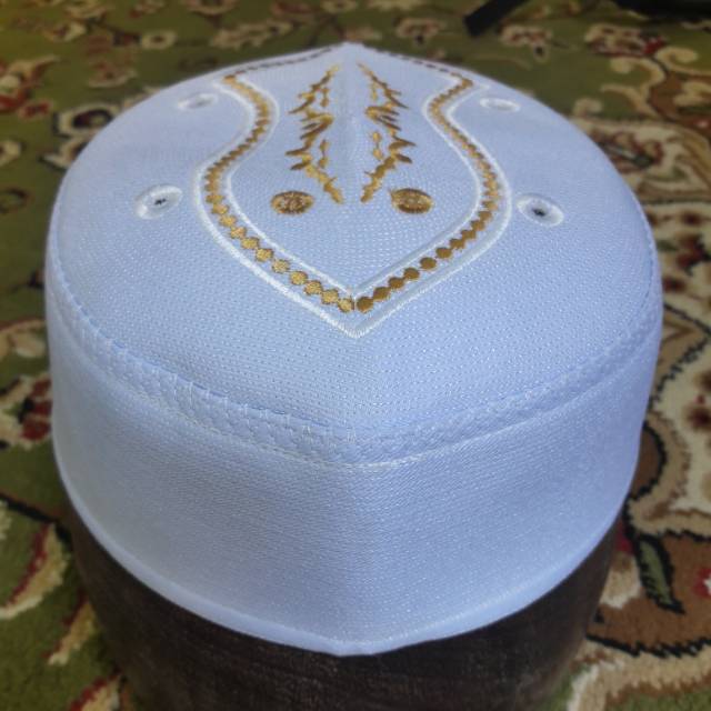 KOPIAH/PECI/SONGKOK ASLI MALAYSIA (Terompah)