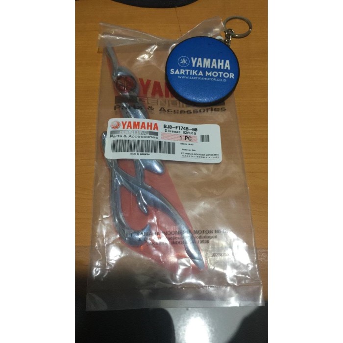 Original Emblem Yamaha Fino Grande -Kanan-