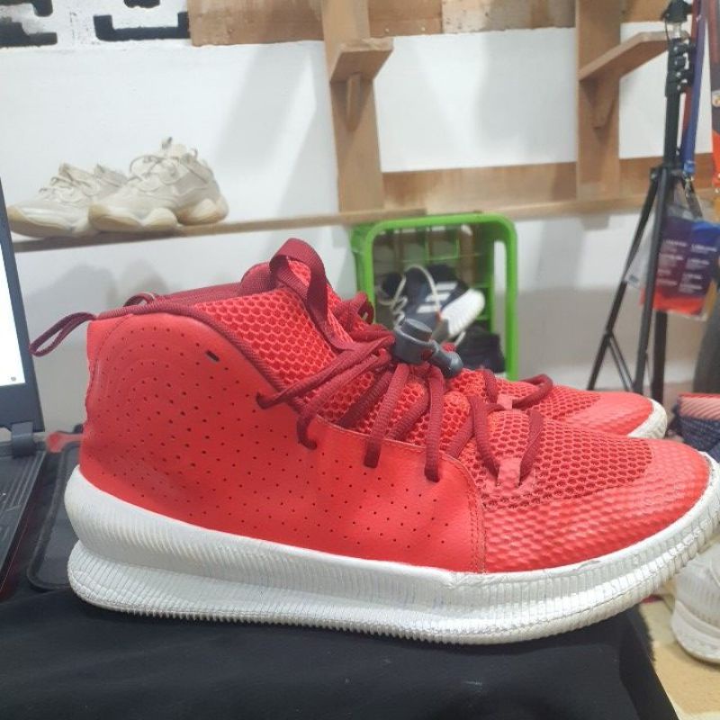SEPATU SECOND UNDER ARMOUR BASKET
